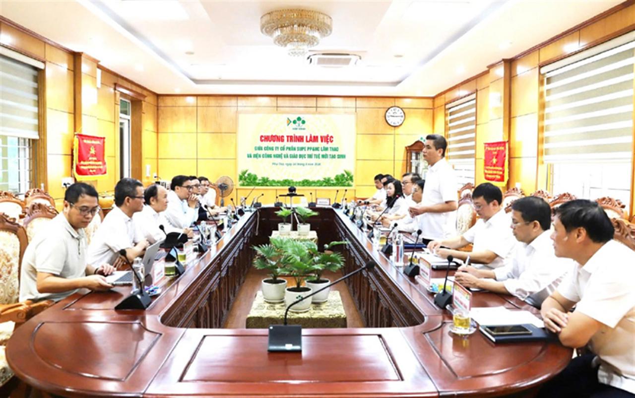 Supe Lâm Thao làm việc với Viện Công nghệ và Giáo dục trí tuệ mới tạo sinh về khoa học công nghệ, đổi mới sáng tạo và chuyển đổi số