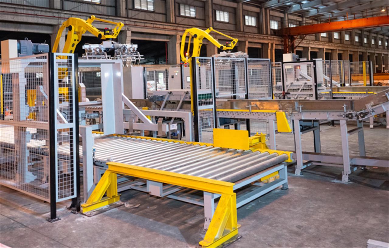 Ứng dụng hệ thống robot xếp bao Ure thông minh của Đạm Hà Bắc