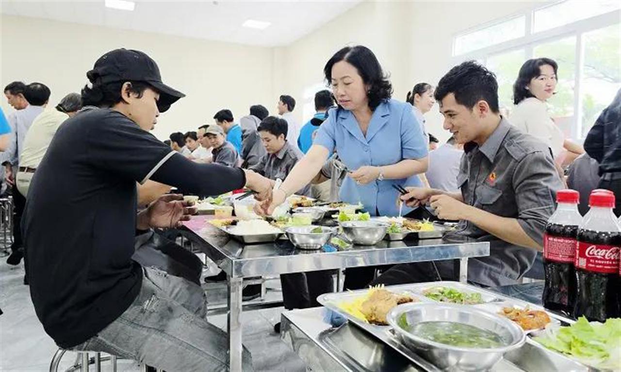 CASUMINA tổ chức “Bữa cơm Công đoàn” 2025, chăm lo gần 2.000 người lao động
