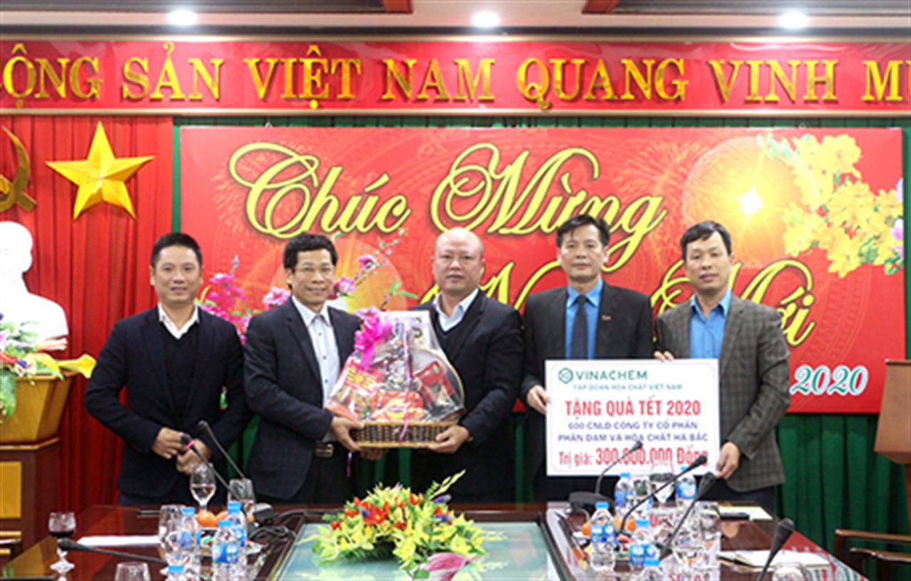 Lãnh đạo Tập đoàn thăm và chúc Tết CNVCLĐ nhân dịp xuân Canh Tý - 2020