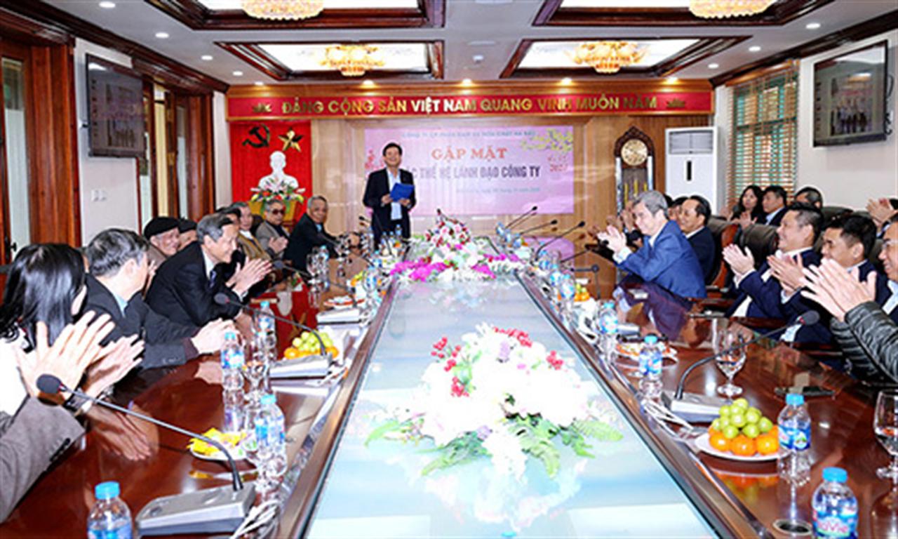 Đạm Hà Bắc gặp mặt các đồng chí nguyên lãnh đạo Công ty nhân dịp Xuân Ất Tỵ 2025