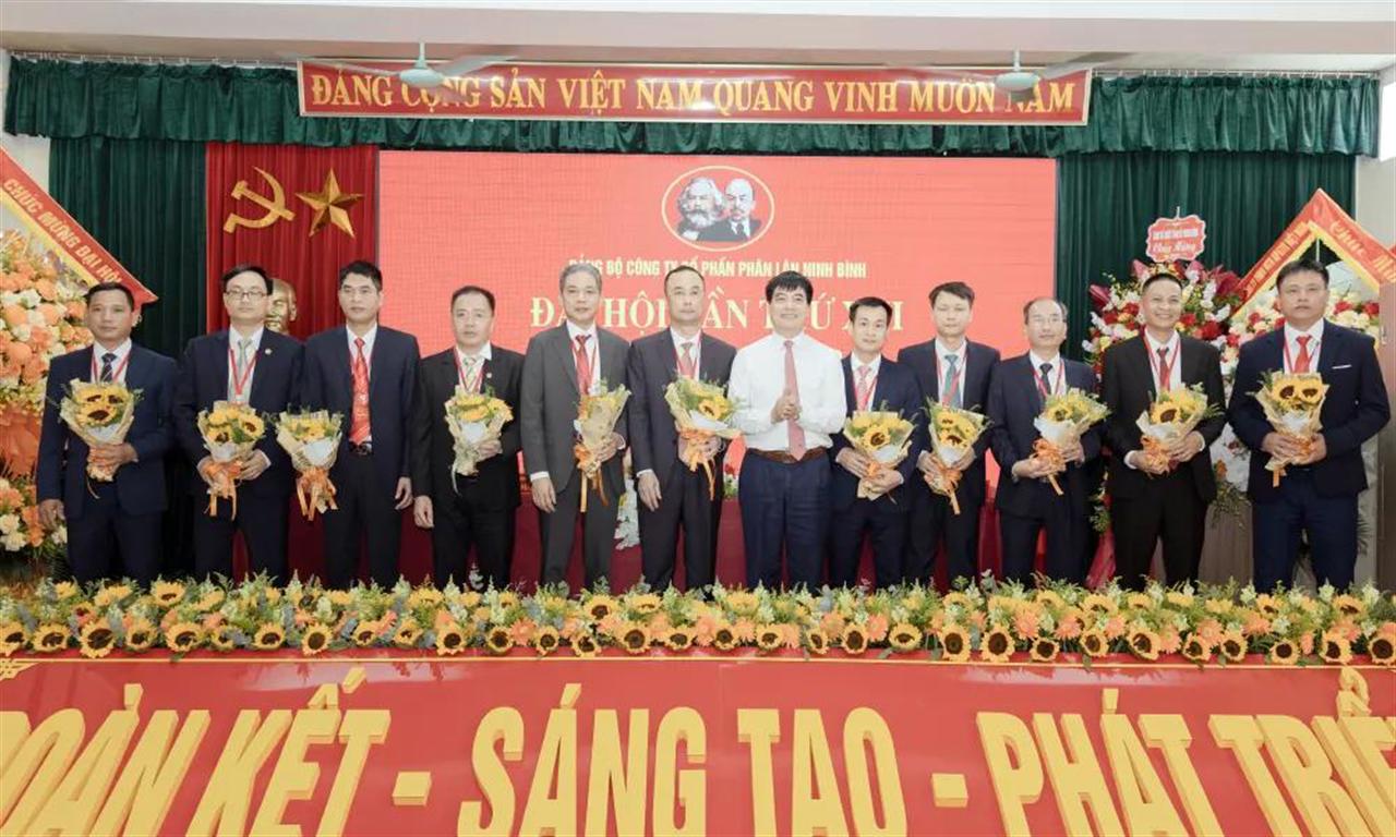 Đại hội Đảng bộ Công ty Cổ phần Phân lân Ninh Bình, nhiệm kỳ 2025 - 2030 thành công tốt đẹp