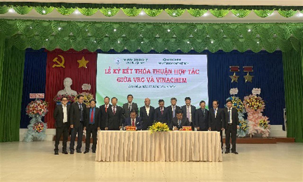 Vinachem: Lễ ký kết thỏa thuận hợp tác toàn diện giữa Vinachem và VRG