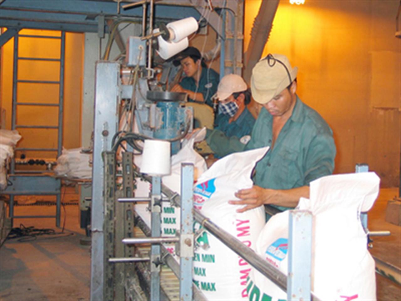 Tiêu thụ phân bón sản xuất trong nước giảm