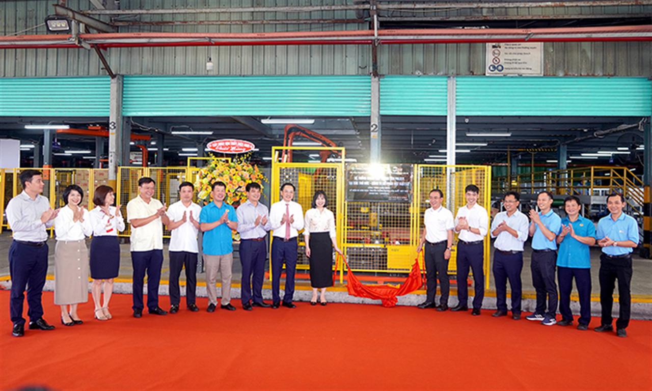 Công ty CP Bột giặt LIX: gắn biển công trình Kỷ niệm 55 năm Ngày thành lập Ngành Hóa chất