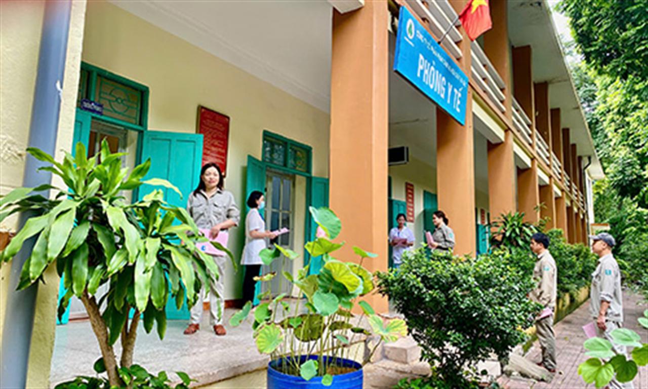 ĐẠM HÀ BẮC: Tầm soát bệnh lý tuyến giáp bằng phương pháp siêu âm cho người lao động