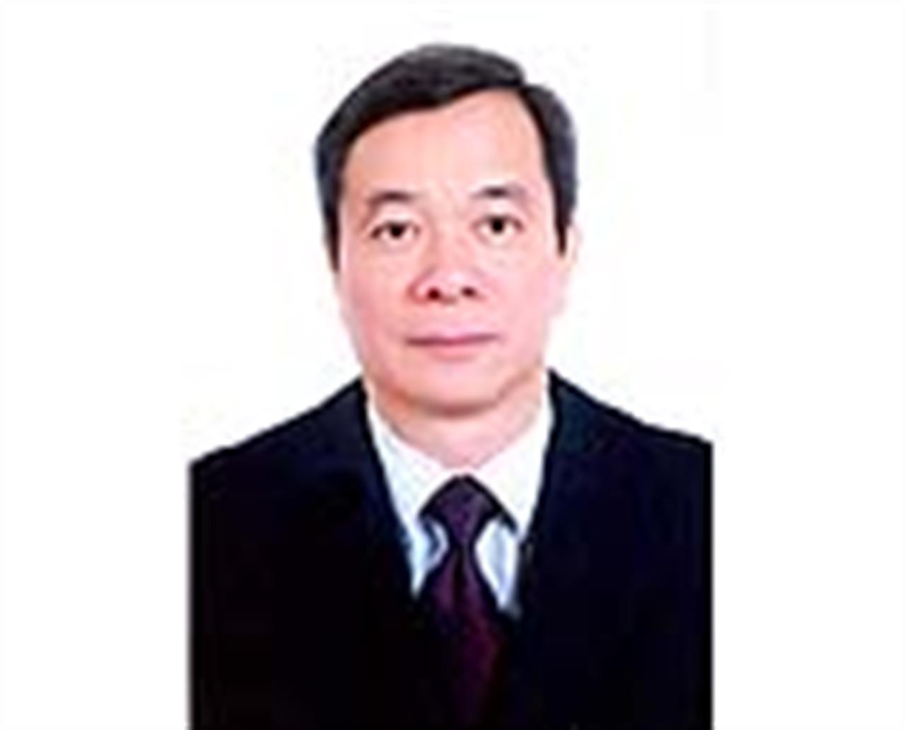 Mr. Nguyen Gia Tuong hold office as General Director and CEO of Vinachem