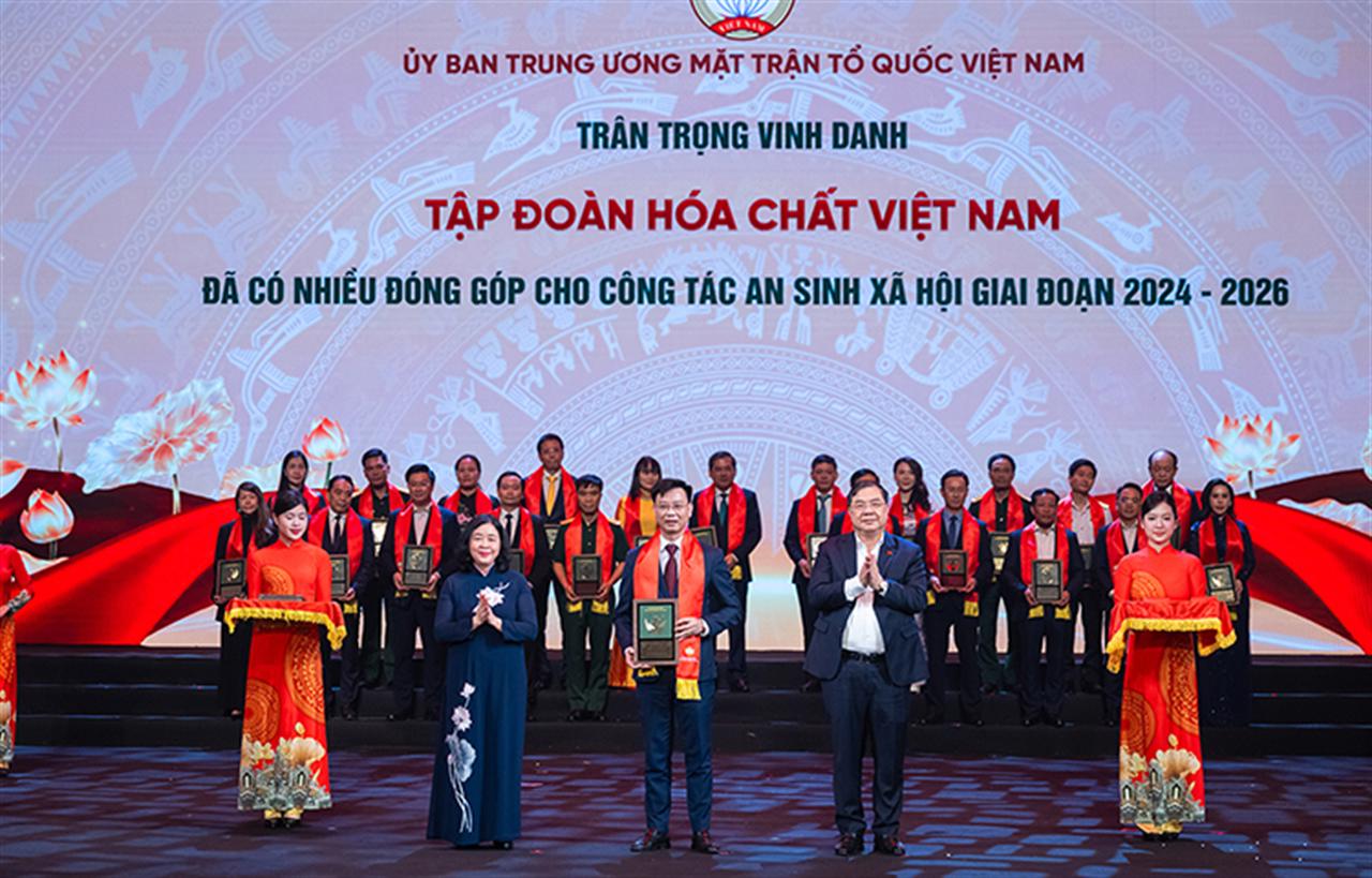 Vinachem tham dự Chương trình phát động tháng cao điểm vì người nghèo năm 2026