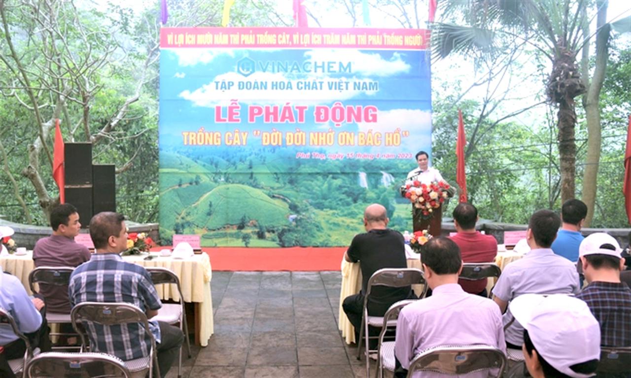 VINACHEM: Lễ phát động trồng cây “Đời đời nhớ ơn Bác Hồ”