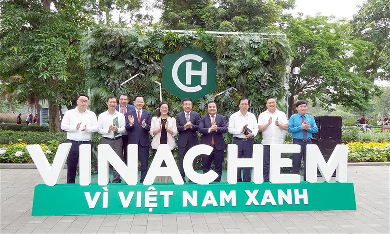 VINACHEM: LỄ KỶ NIỆM 135 NĂM NGÀY SINH CHỦ TỊCH HỒ CHÍ MINH - XANH HÓA VÀ CHUYỂN ĐỔI SỐ NGÀNH HÓA CHẤT