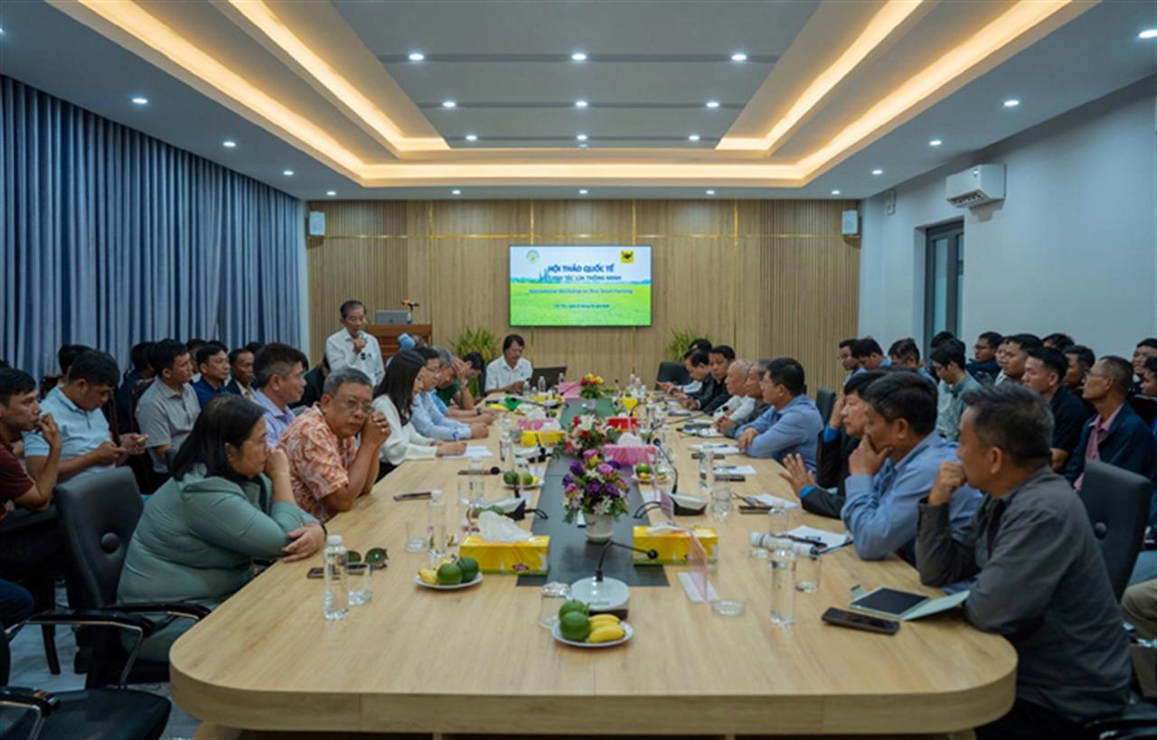 Bình Điền đón đoàn đại biểu Campuchia tham quan, học tập mô hình sản xuất lúa tại ĐBSCL