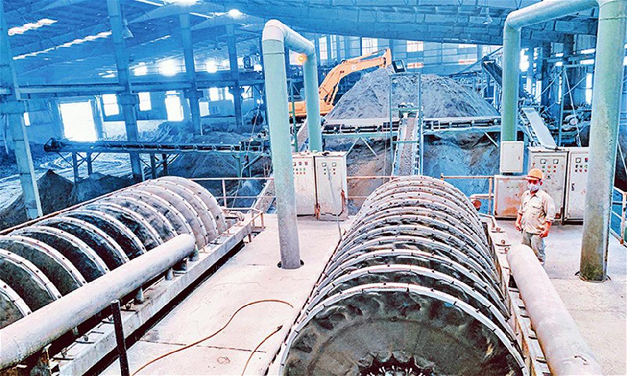 Tìm đầu ra cho bã thải từ nhà máy công nghiệp hóa chất