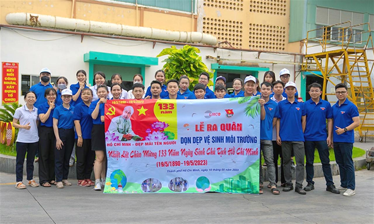 Đoàn TNCS HCM Công ty CP Bột giặt Lix: Ra quân dọn dẹp vệ sinh môi trường