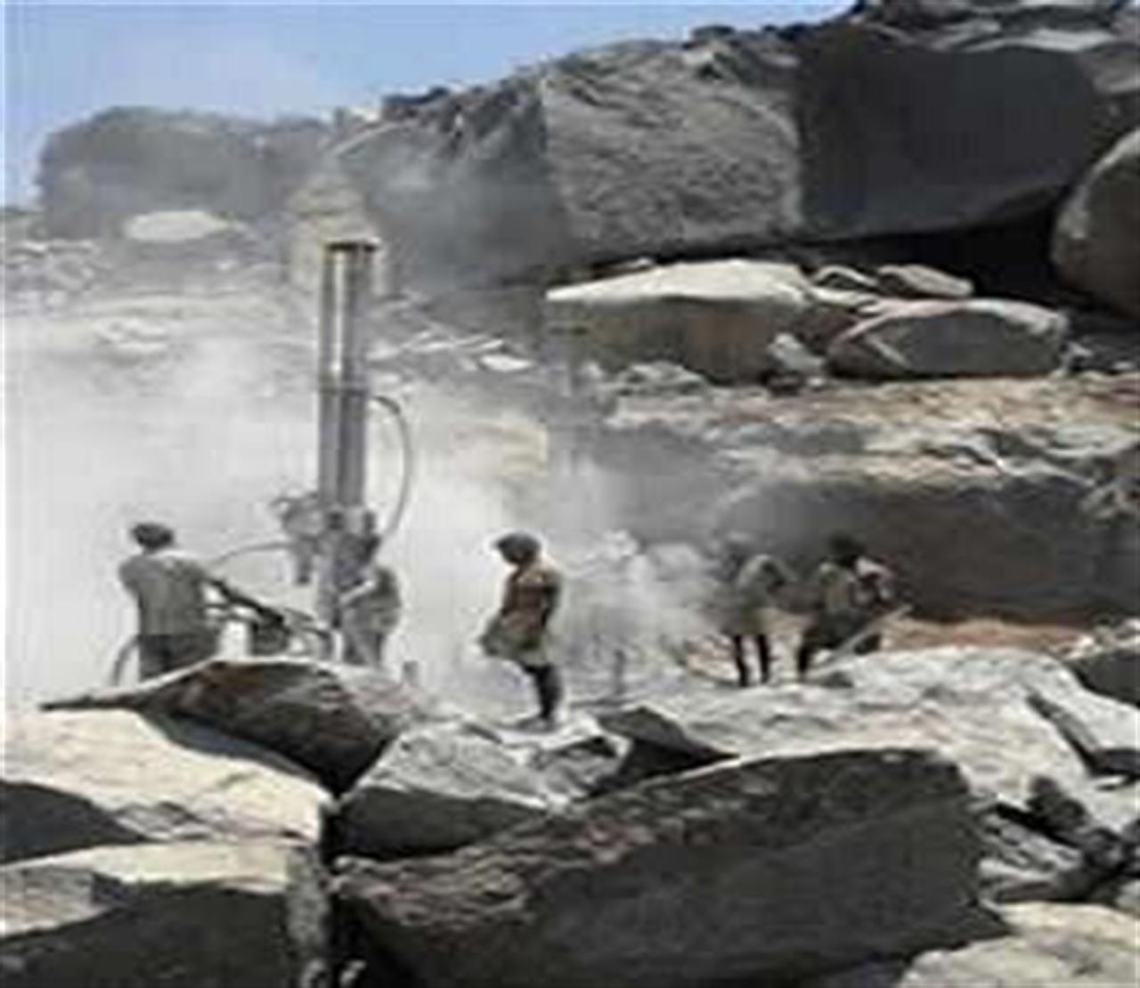 Khai thác khoáng sản làm lợi đến đâu?