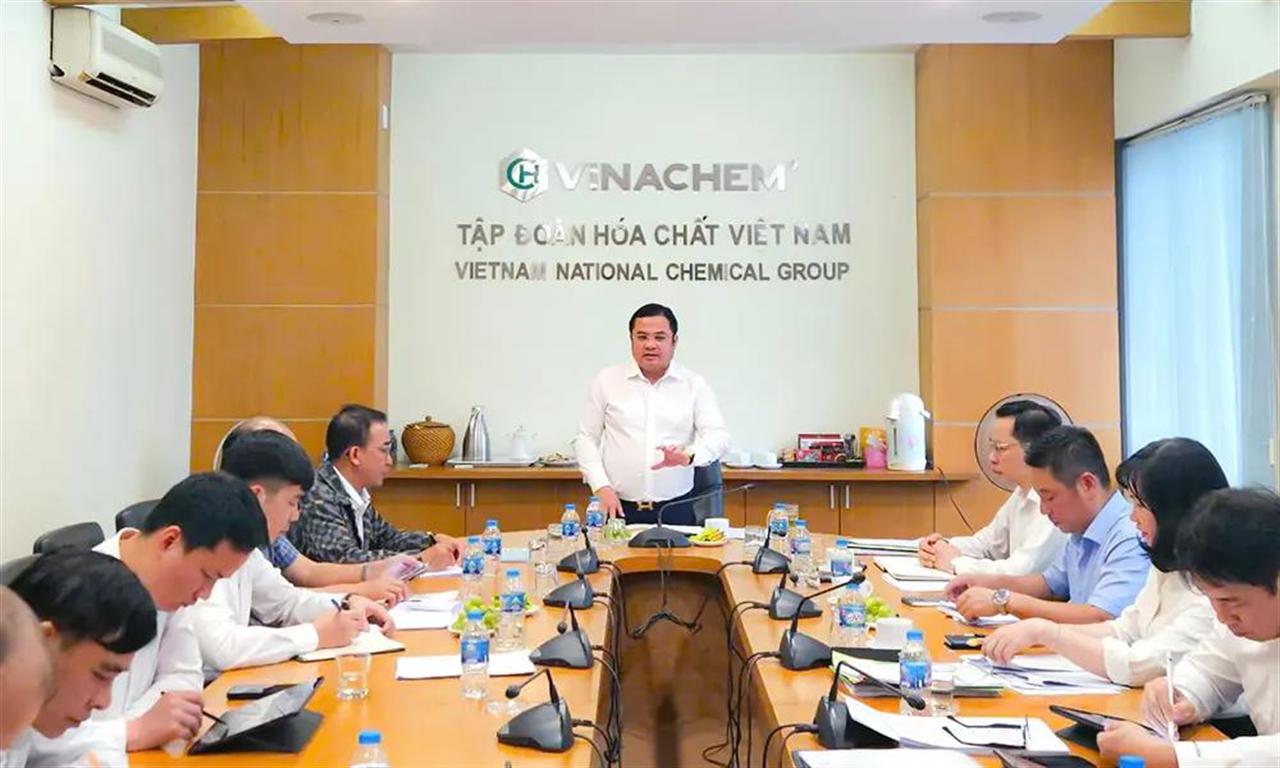 VINACHEM: Hội đồng Thành viên làm việc với các đơn vị phía Nam về mục tiêu tăng trưởng 8% năm 2025 và tăng trưởng hai con số giai đoạn 2026–2030