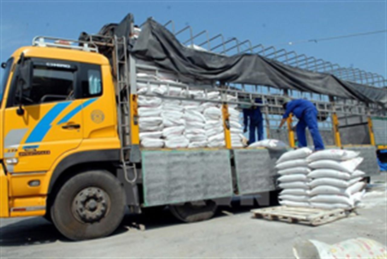 Cần “cởi trói” việc cấp phép sản xuất cho doanh nghiệp phân bón