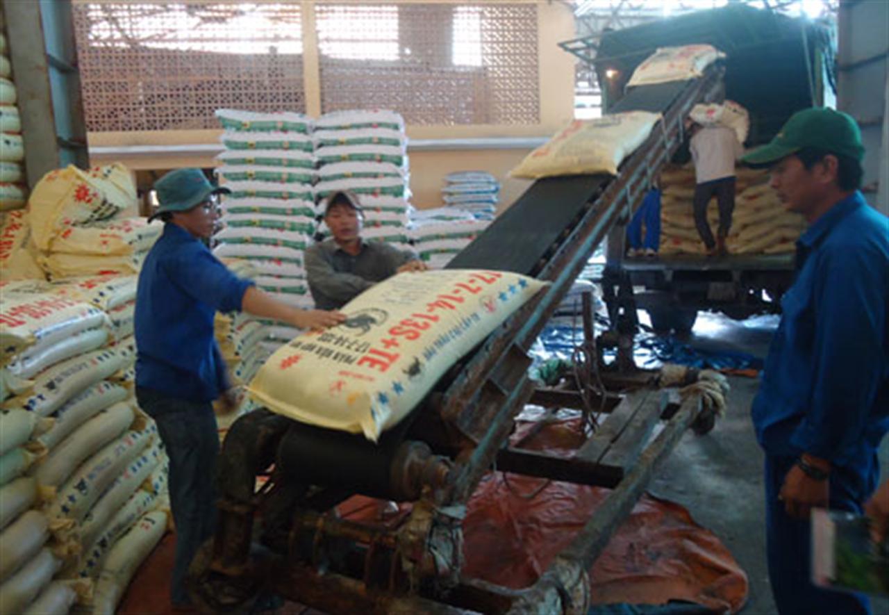 Vinachem xuất khẩu phân bón tăng 40%