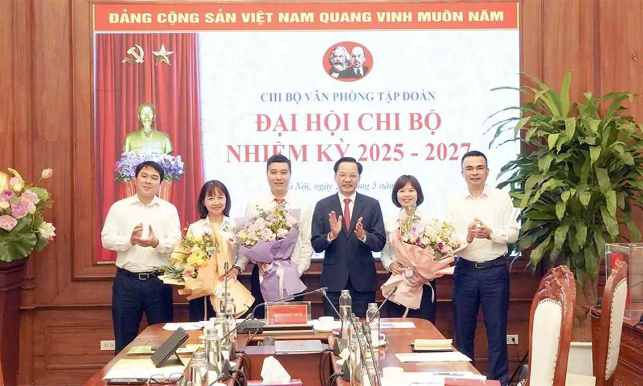 Đại hội chi bộ Văn phòng nhiệm kỳ 2025 - 2027
