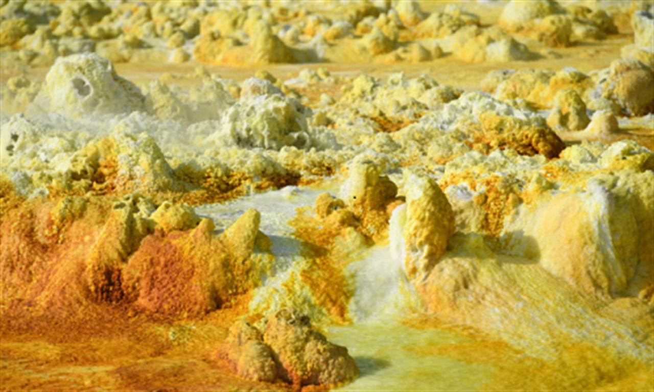Global Sulfur (Sulphur) Market to Reach 89.5 Million Metric Tons by 2030
