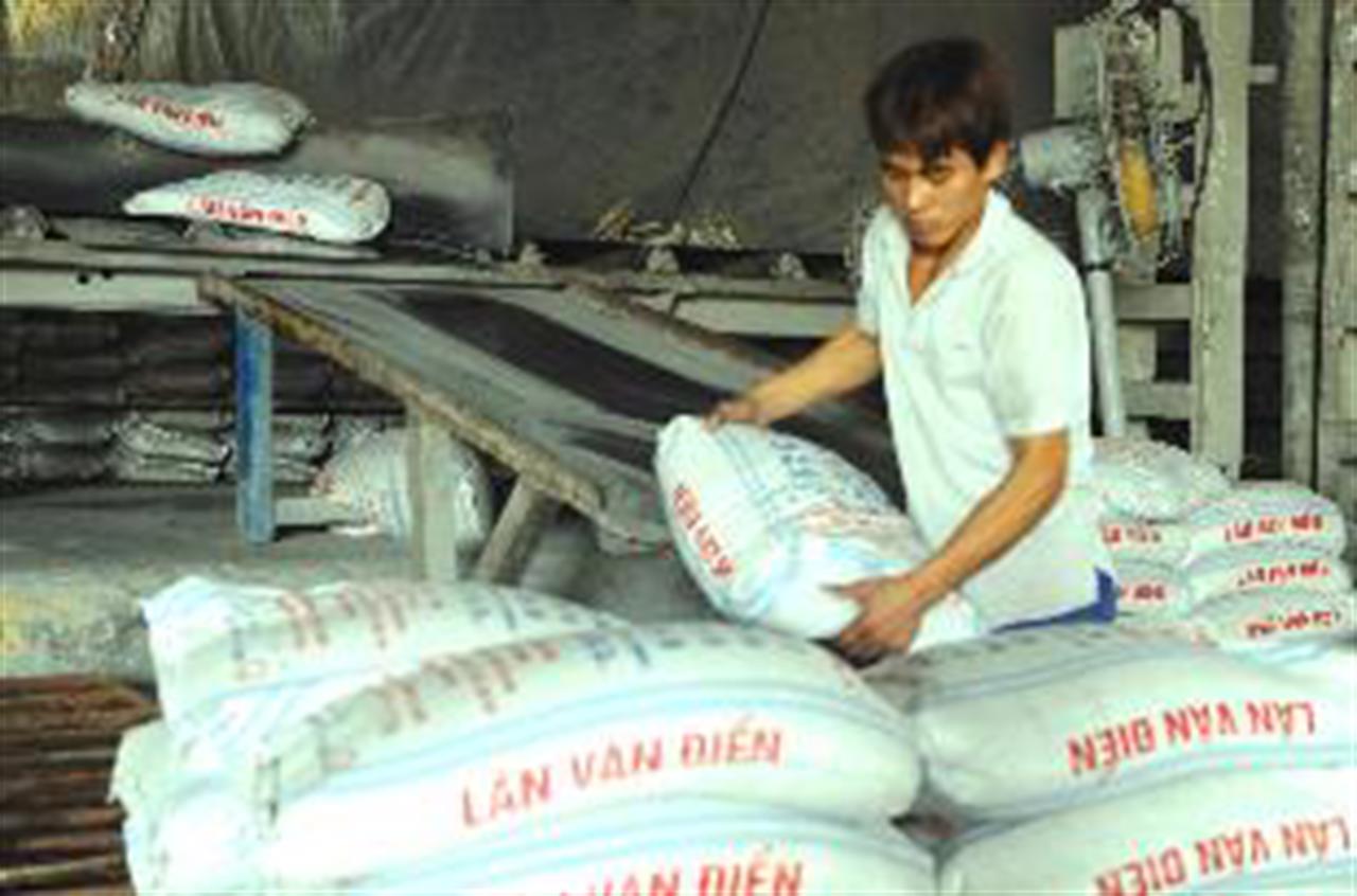 Doanh nghiệp phân bón thiệt thòi trong mua than