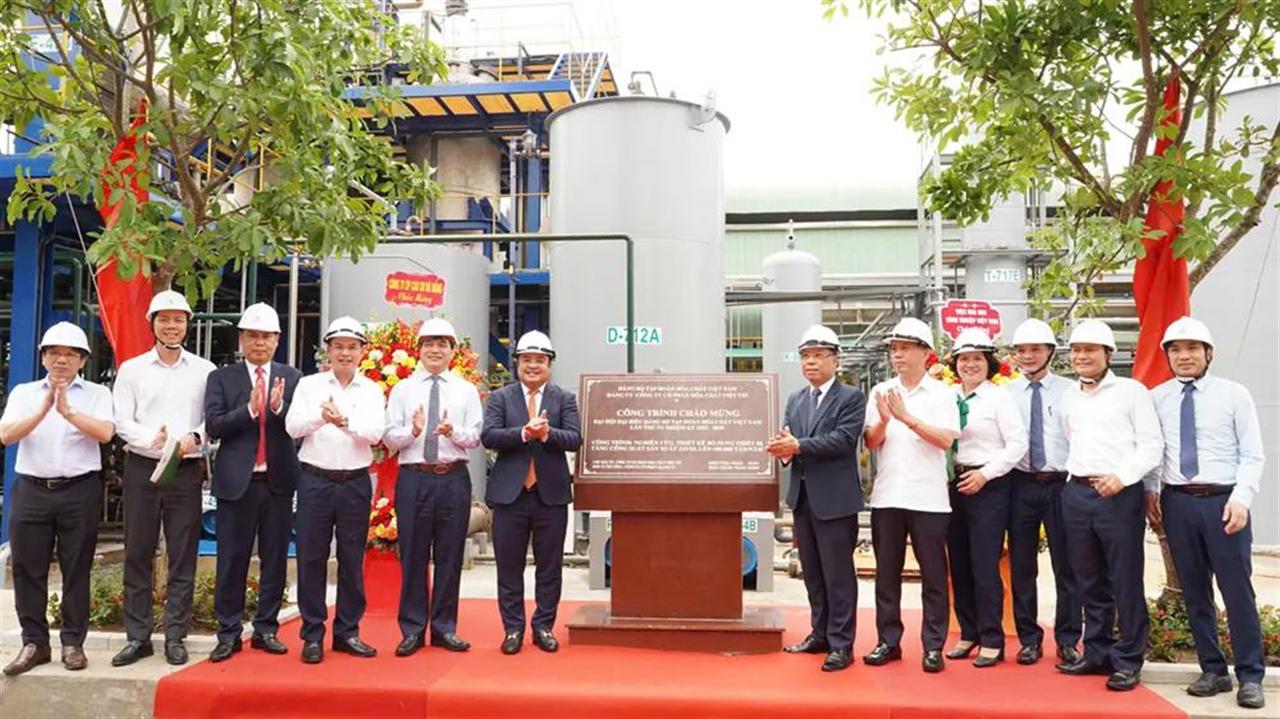 Lễ gắn biển dự án nâng công suất Javen 100.000 tấn/năm tại Hóa chất Việt Trì