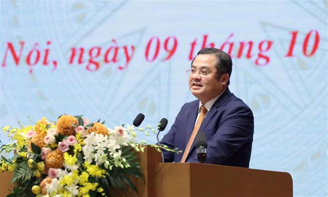 Chủ tịch Hội đồng Thành viên Tập đoàn phát biểu tại Hội nghị Thủ tướng Chính phủ gặp mặt doanh nghiệp nhân Ngày Doanh nhân Việt Nam