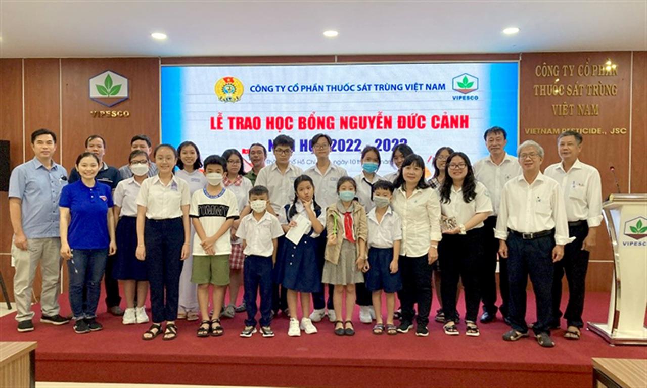 Công đoàn Công ty CP Thuốc Sát trùng Việt Nam:  Lễ trao học bổng Nguyễn Đức Cảnh lần thứ XXV  năm học 2022-2023