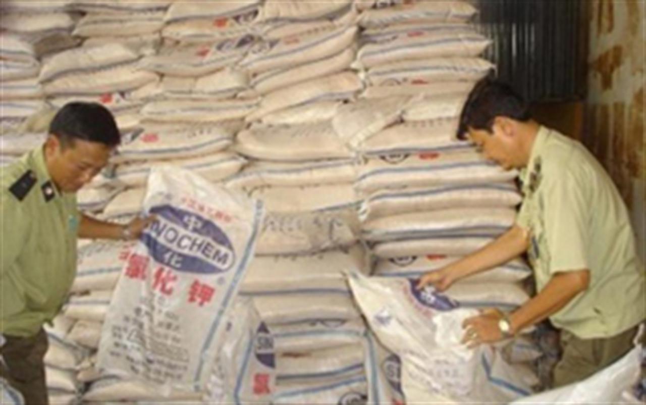 Phát hiện nhiều vi phạm về sản xuất phân bón