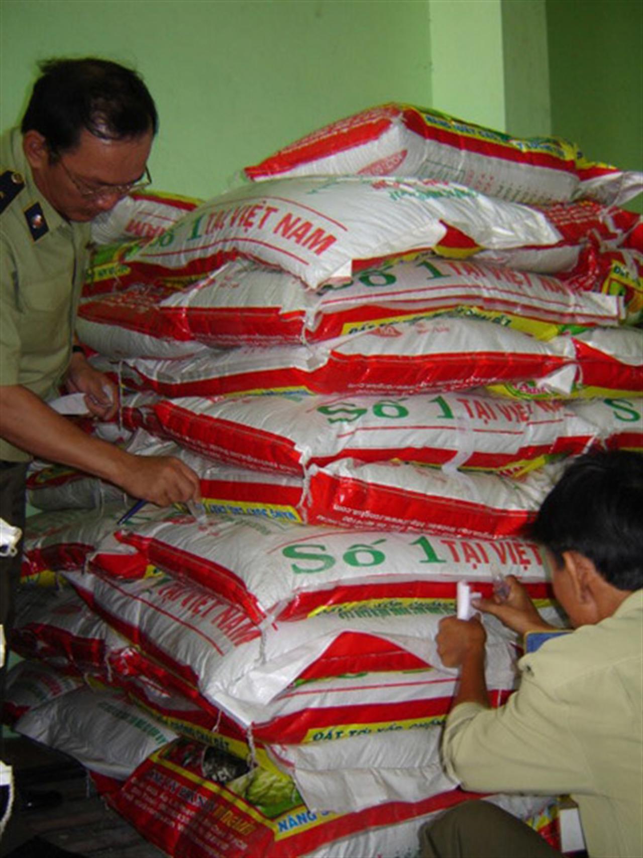 Quản lý chất lượng phân bón: Cần chế tài xử phạt đặc thù