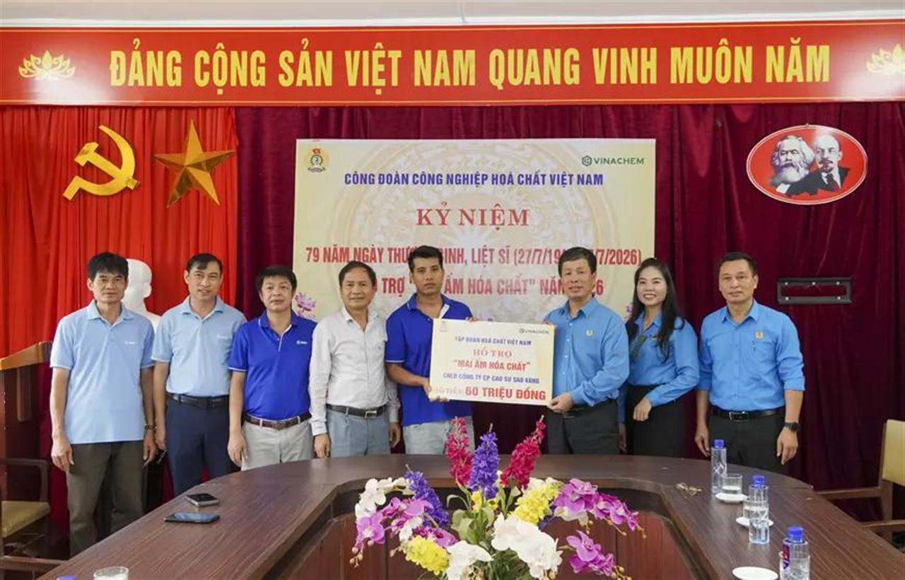 Công đoàn Công nghiệp Hóa chất Việt Nam tri ân thân nhân liệt sĩ, trao hỗ trợ "Mái ấm Hóa chất"