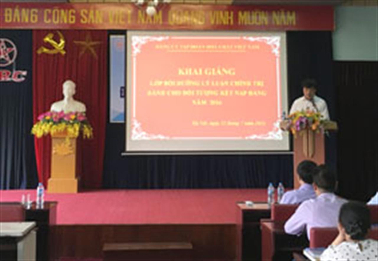 Vinachem: Bồi dưỡng lý luận chính trị cho đối tượng kết nạp Đảng thuộc Đảng bộ tập đoàn Hóa chất Việt Nam năm 2016