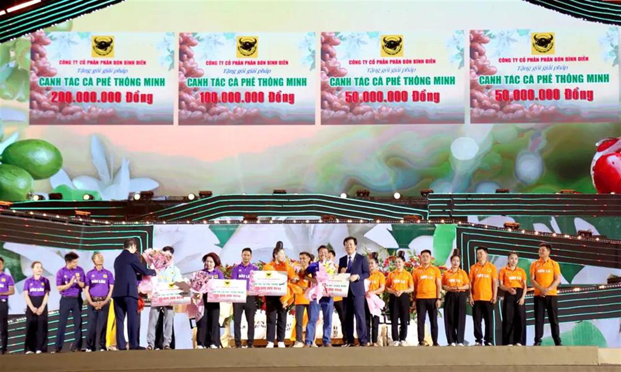 HỘI THI NHÀ NÔNG ĐUA TÀI 2025 – KHẲNG ĐỊNH BẢN LĨNH NÔNG DÂN VIỆT NAM TRONG KỶ NGUYÊN MỚI