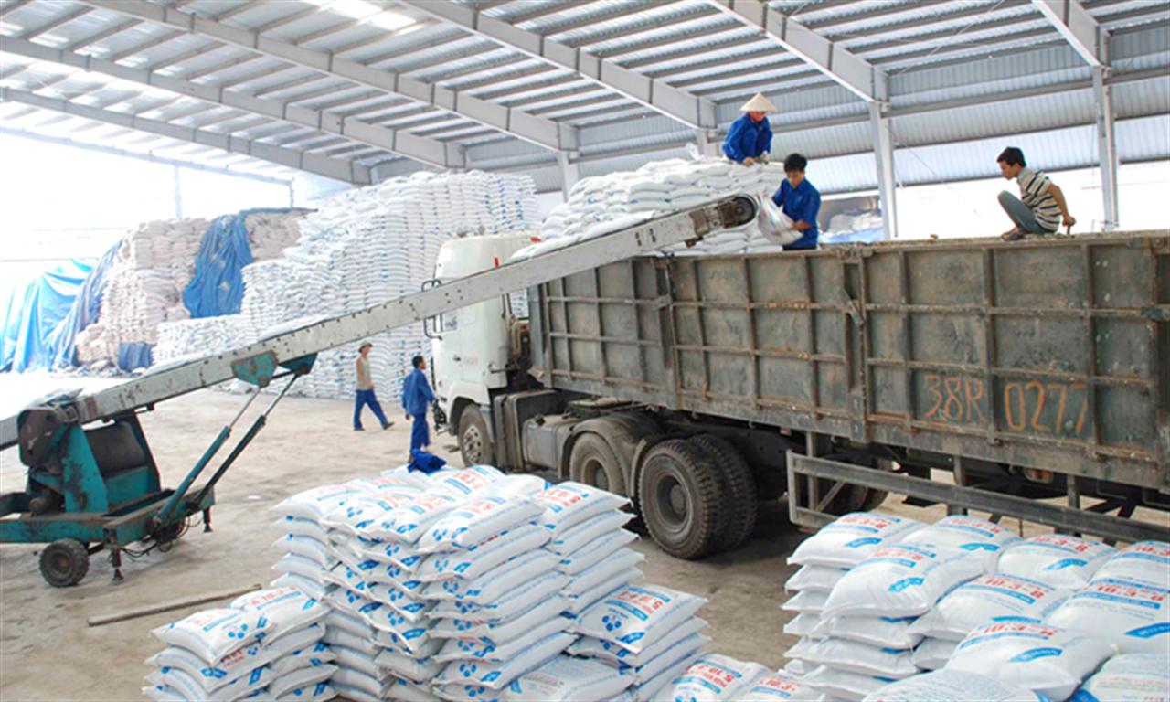 Nhập khẩu phân bón 3 tháng đầu năm 2024 tăng 48,2% kim ngạch
