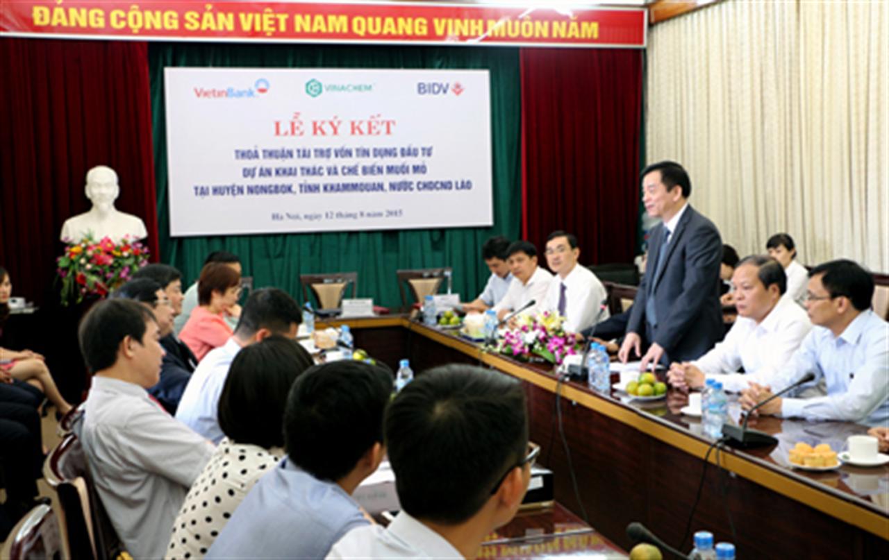 Lễ ký kết thỏa thuận tài trợ vốn tín dụng đầu tư dự án khai thác và chế biến muối mỏ tại Lào