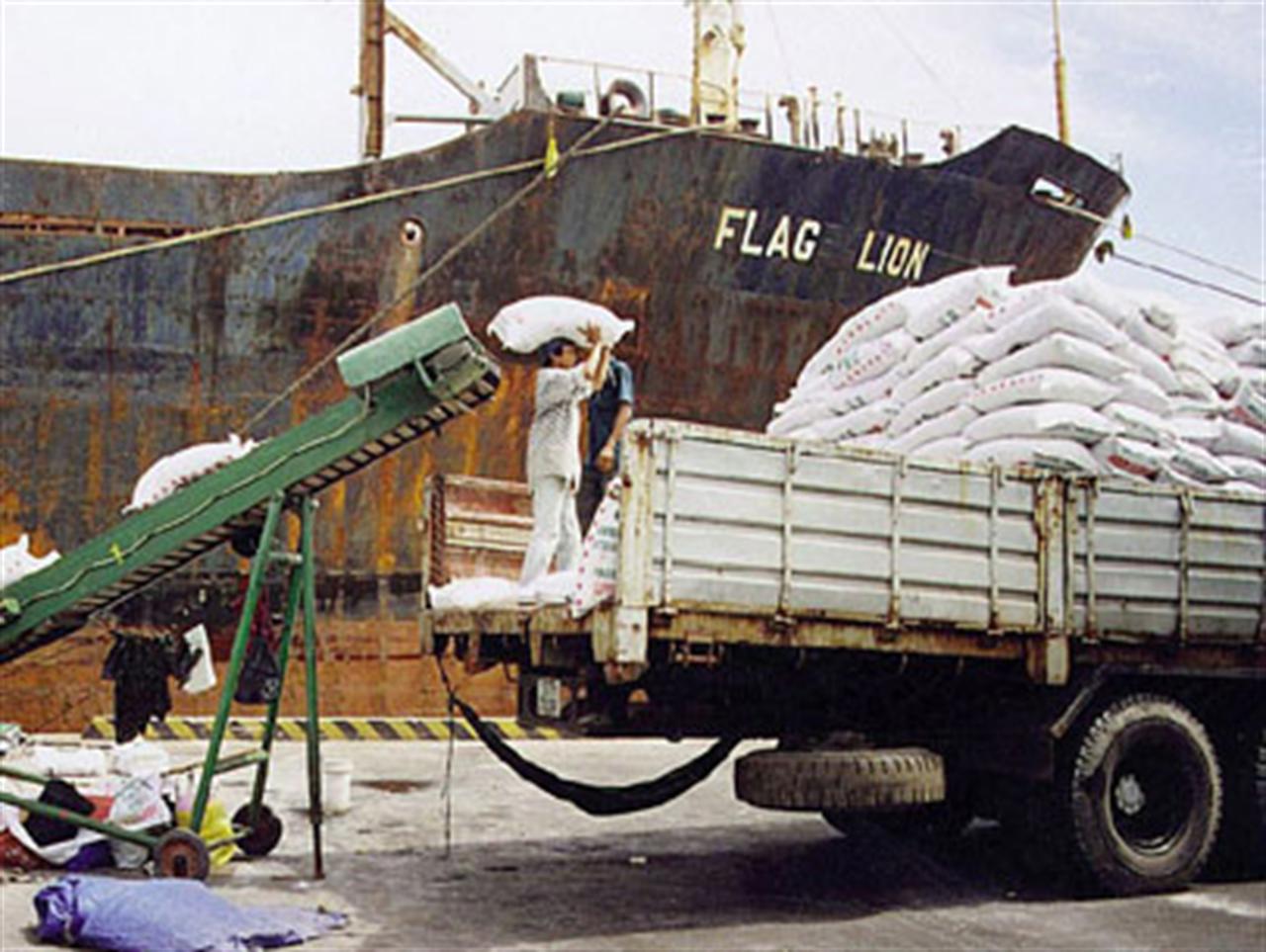 Nhập khẩu phân bón giảm mạnh