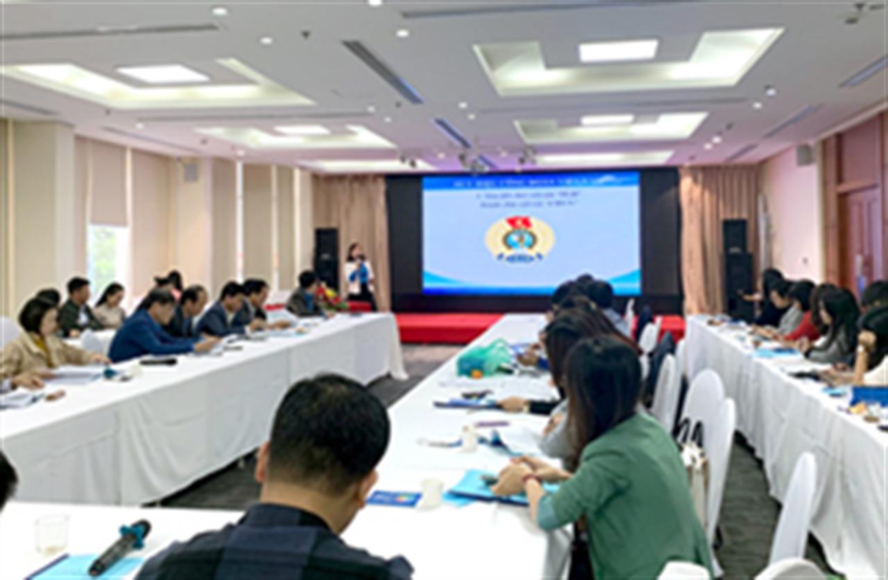 Công đoàn CNHC Việt Nam: Tập huấn Triển khai Bộ luật LĐ năm 2019 và những điểm  mới của Điều lệ CĐVN khóa XII