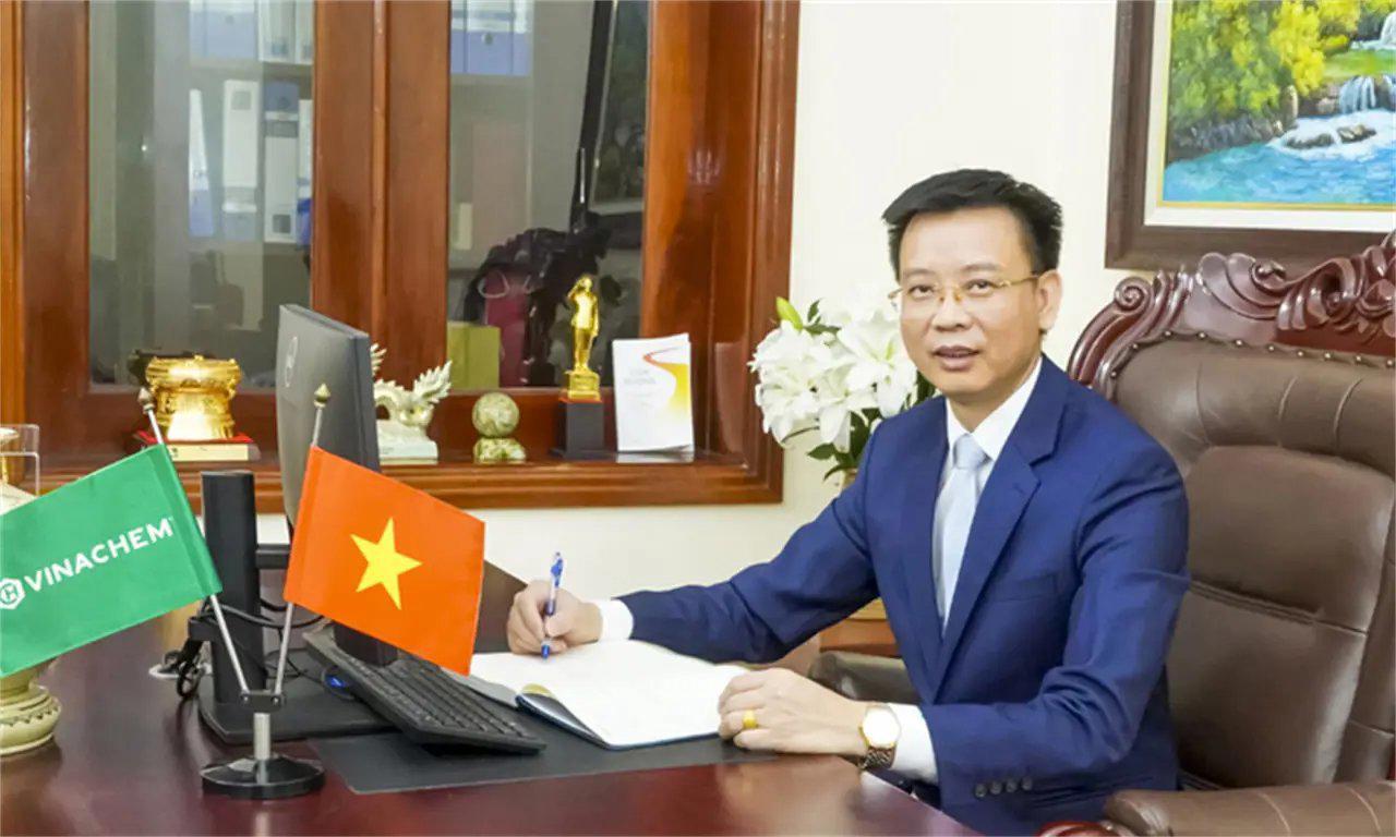 Vinachem Appoints Mr. Nguyễn Văn Luyện as Concurrent Chairman of the Members’ Council of Ninh Binh Nitrogenous Fertilizer Limited Company
