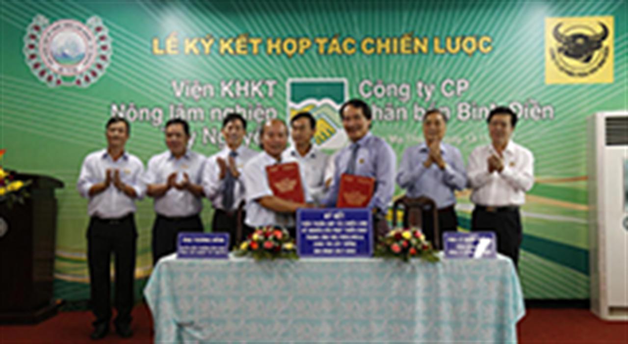 Ký hợp tác chiến lược giữa Cty CP Phân bón Bình Điền và Viện KHKT Nông Lâm nghiệp Tây Nguyên