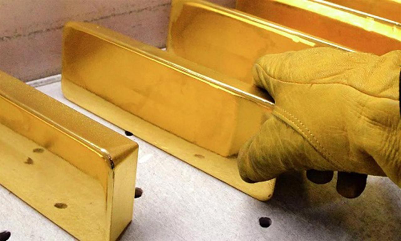 Gold's Gain Means End of US Dollar-Based System is Near