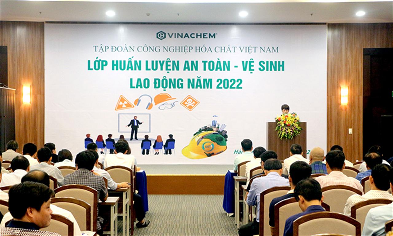 VINACHEM: Huấn luyện công tác An toàn – Vệ sinh Lao động năm 2022