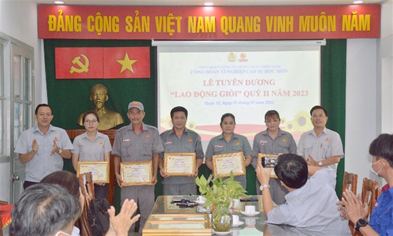 Phát huy sức mạnh nội tại nguồn lao động