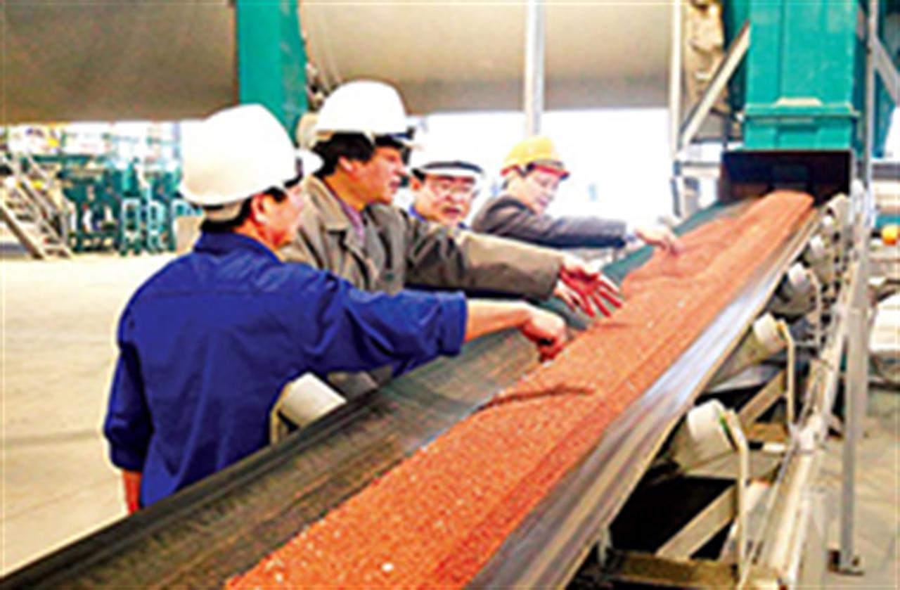 Supe Lâm Thao vượt thách thức với 8 “chìa khóa vàng”