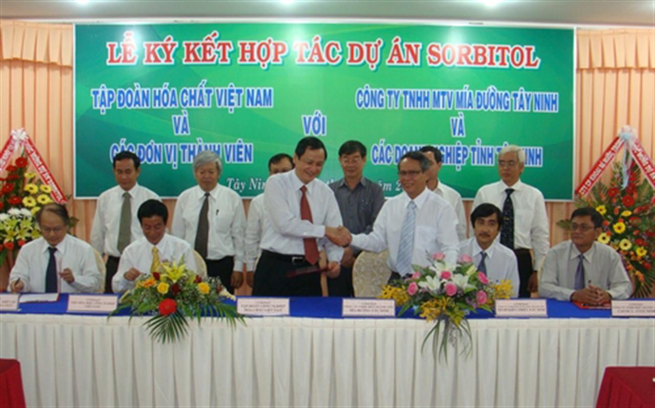 Ký kết hợp tác Dự án xây dựng Nhà máy Sorbitol