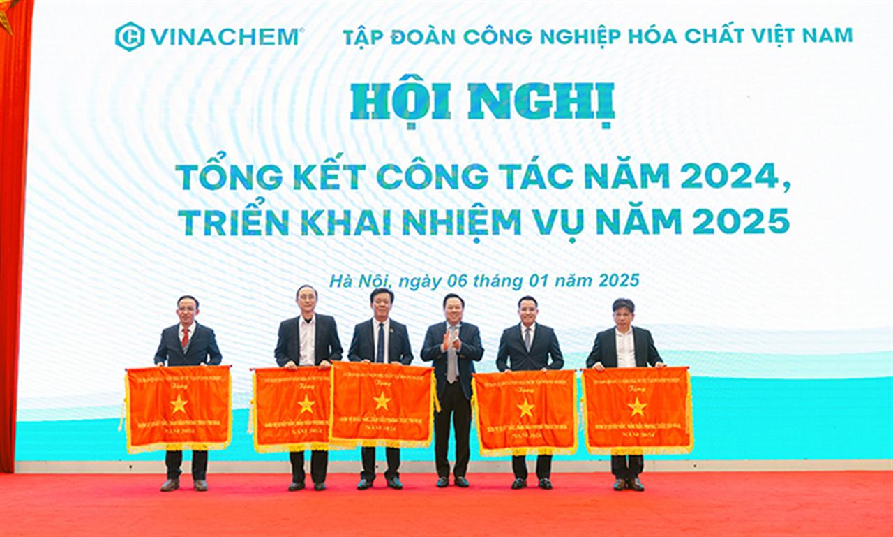 VINACHEM: Hội nghị Tổng kết công tác năm 2024 và triển khai nhiệm vụ năm 2025