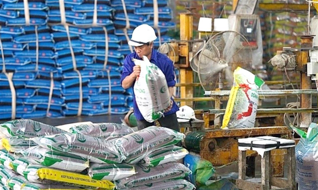 Đề xuất áp thuế GTGT 5% với mặt hàng phân bón