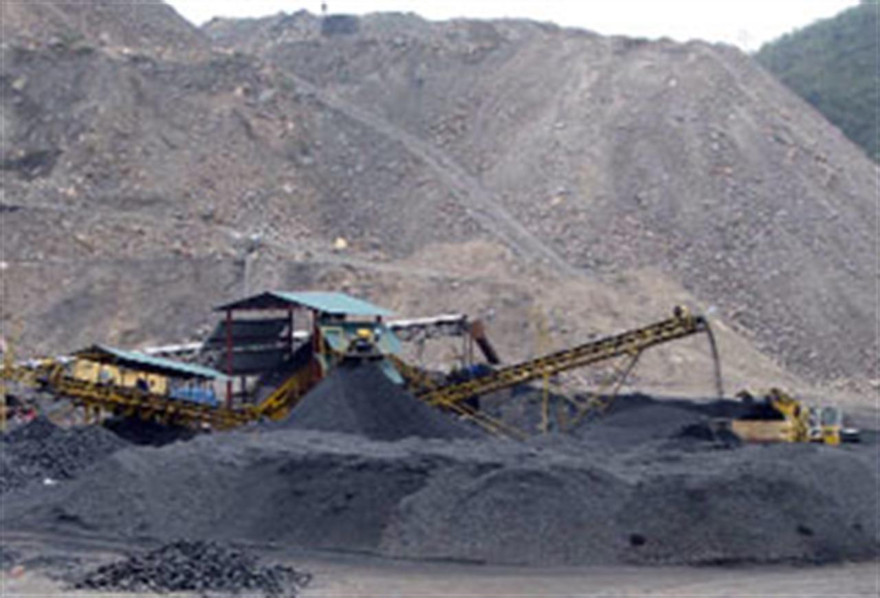 Vinacomin hikes coal prices