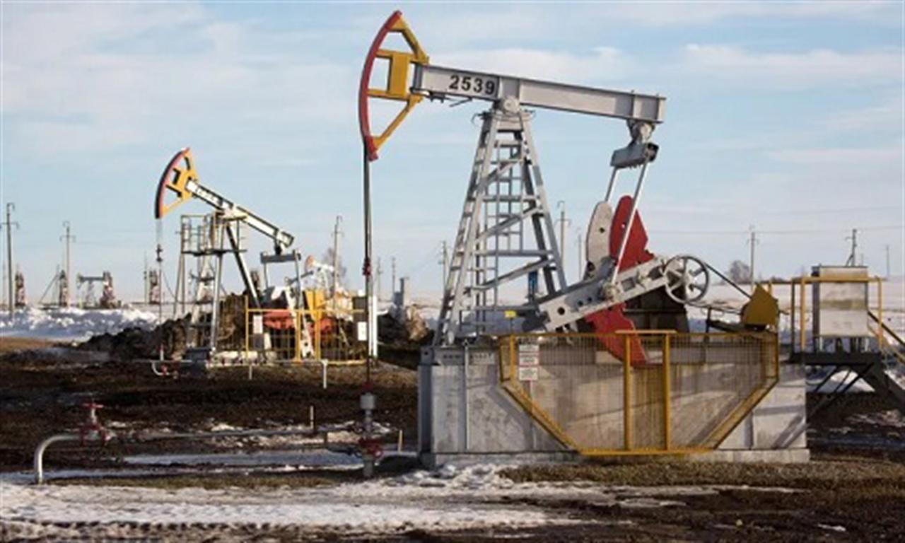 India says it will look carefully at Russian oil price cap, rejects moral duty to boycott Moscow