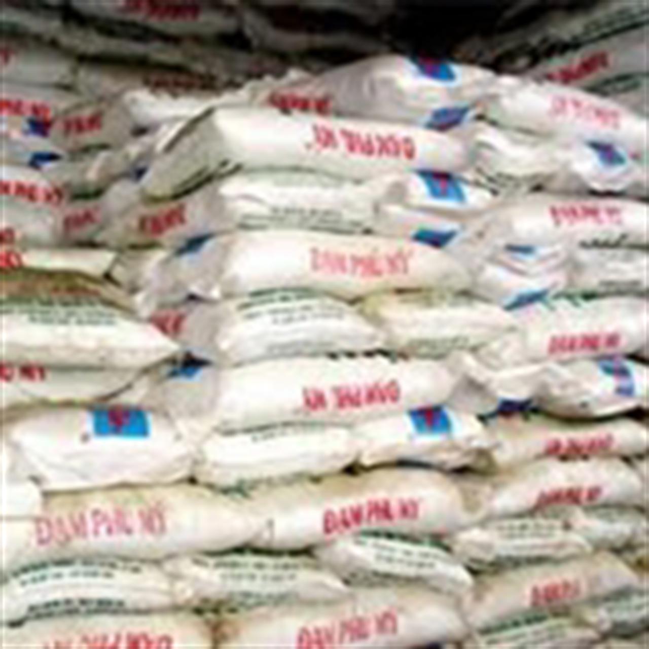 Thị trường nhập khẩu phân bón 4 tháng 2013: Trung Quốc chiếm 41,8%