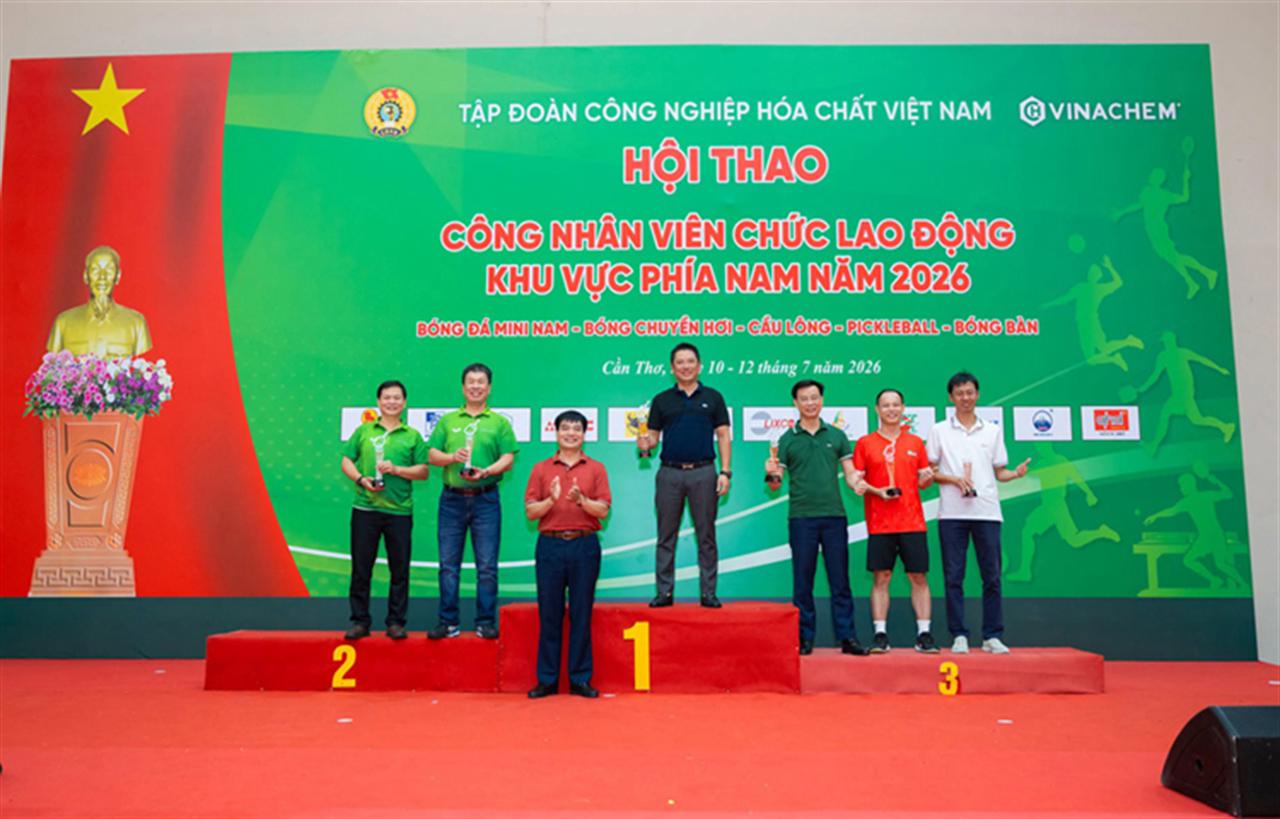 Trên sân Pickleball, tất cả đều là vận động viên