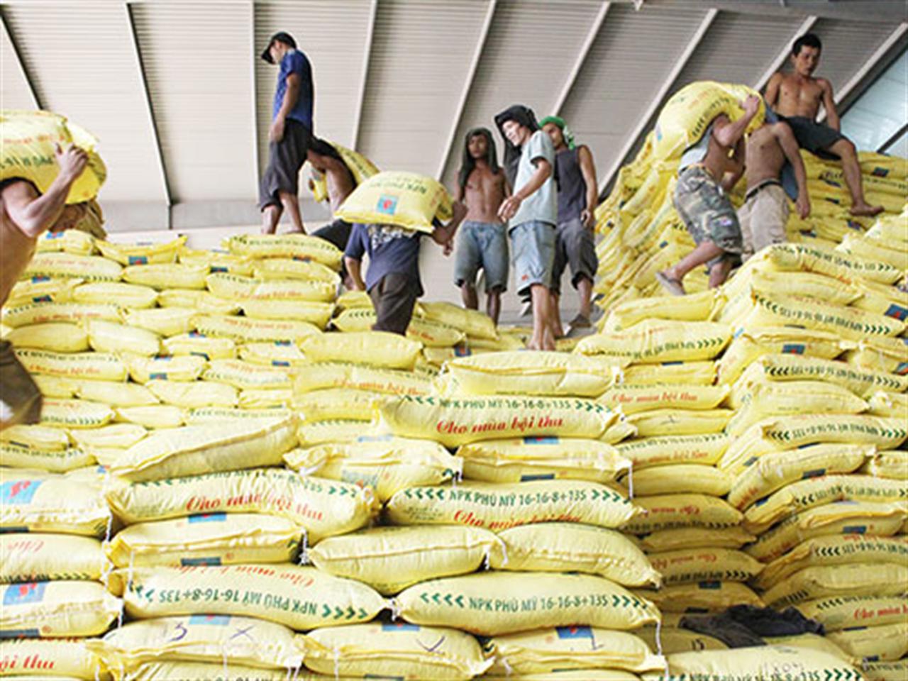 Nguồn cung chủ động giúp lành mạnh hóa thị trường phân bón nội địa